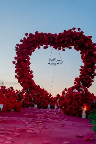 Romantic outdoor red rose proposal decor